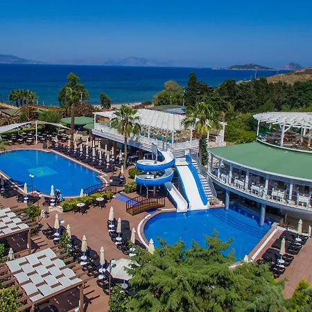 Golden Bodrum 4* טורגוטריס