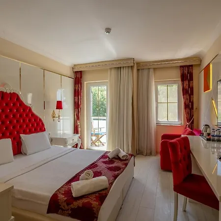 Golden Bodrum מלון