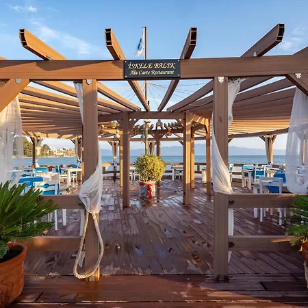 Golden Bodrum 4* טורגוטריס