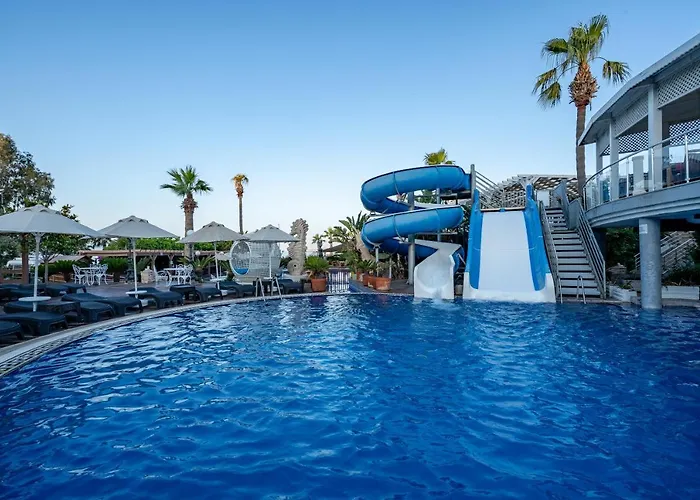 Golden Bodrum מלון
