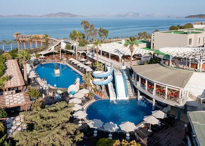 Golden Bodrum 4* טורגוטריס