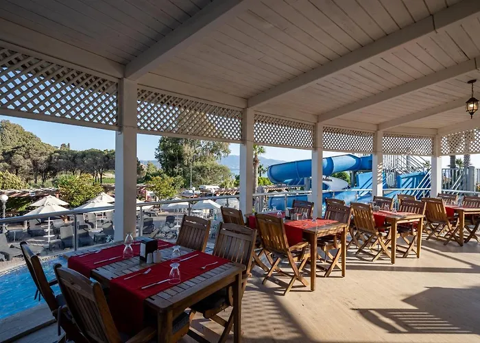Golden Bodrum 4* טורגוטריס
